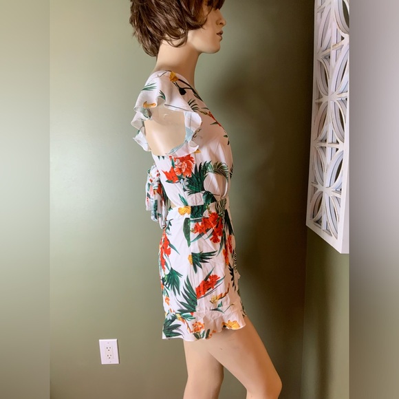 Pretty little thing tropical romper size 6 brand new with tags - Picture 5 of 7